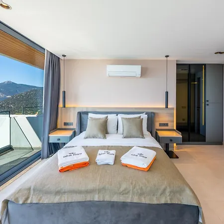 Safran Flower Villa